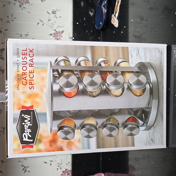 HOST PICK. NIB. Parini 16 Peice Spice Jars & Carousel - Picture 2 of 4